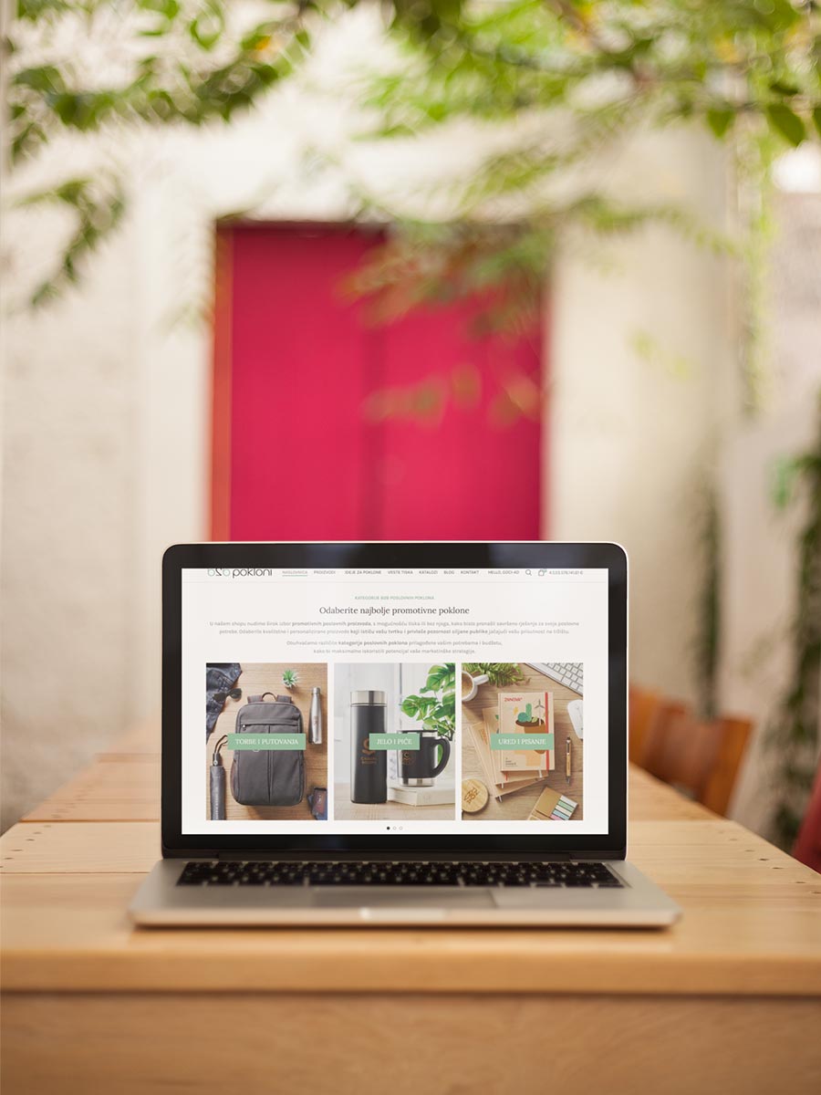 Poslovni pokloni i promotivni materijali